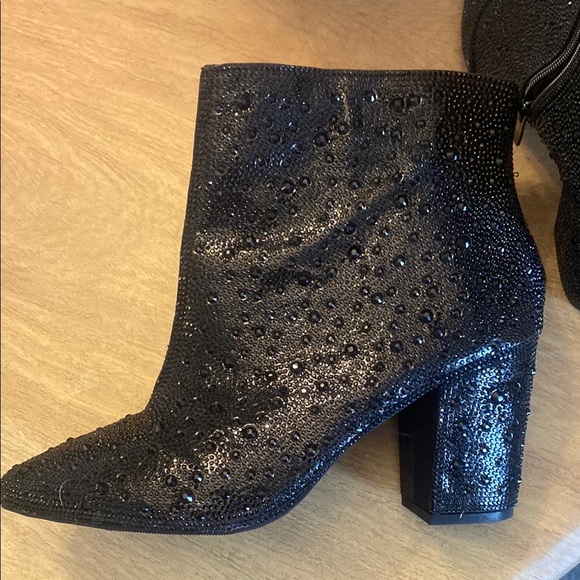 Betsy Johnson Elegant Black Ankle Rhinestone Boots - Picture 5 of 7